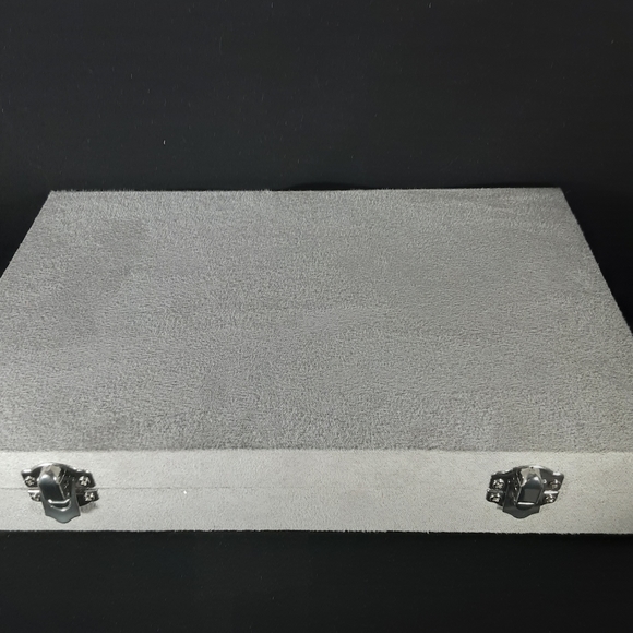 GRAY SUEDE JEWELRY BOX  NWB - Picture 4 of 8